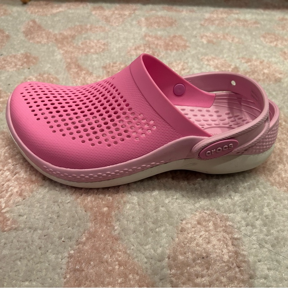Crocs - Kid size J4